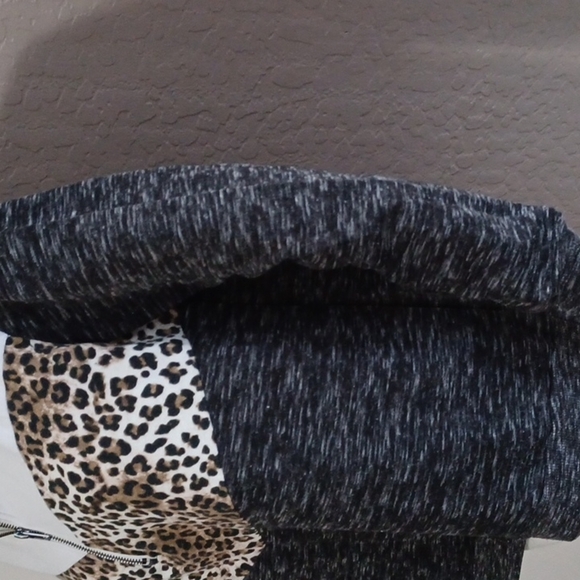 - Woman long sleeve - Picture 3 of 3